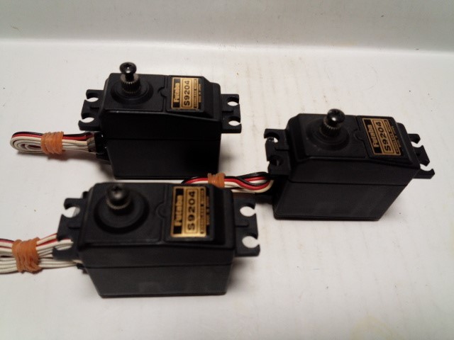 28.フタバ・中古サーボ・4個 サーボ フタバ Futaba HPS-CT701 S3003 の