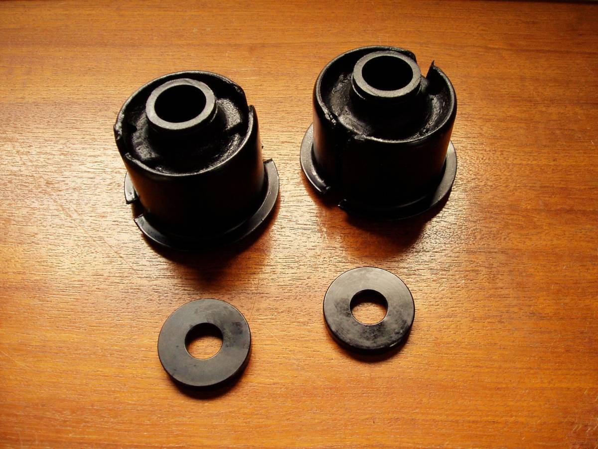 日産 L型 L6 スカイライン ジャパン GC210 GC211 ターボ インシュレーター C230 C231 ローレル リアサイドメンバー L20 L28 億兆雲