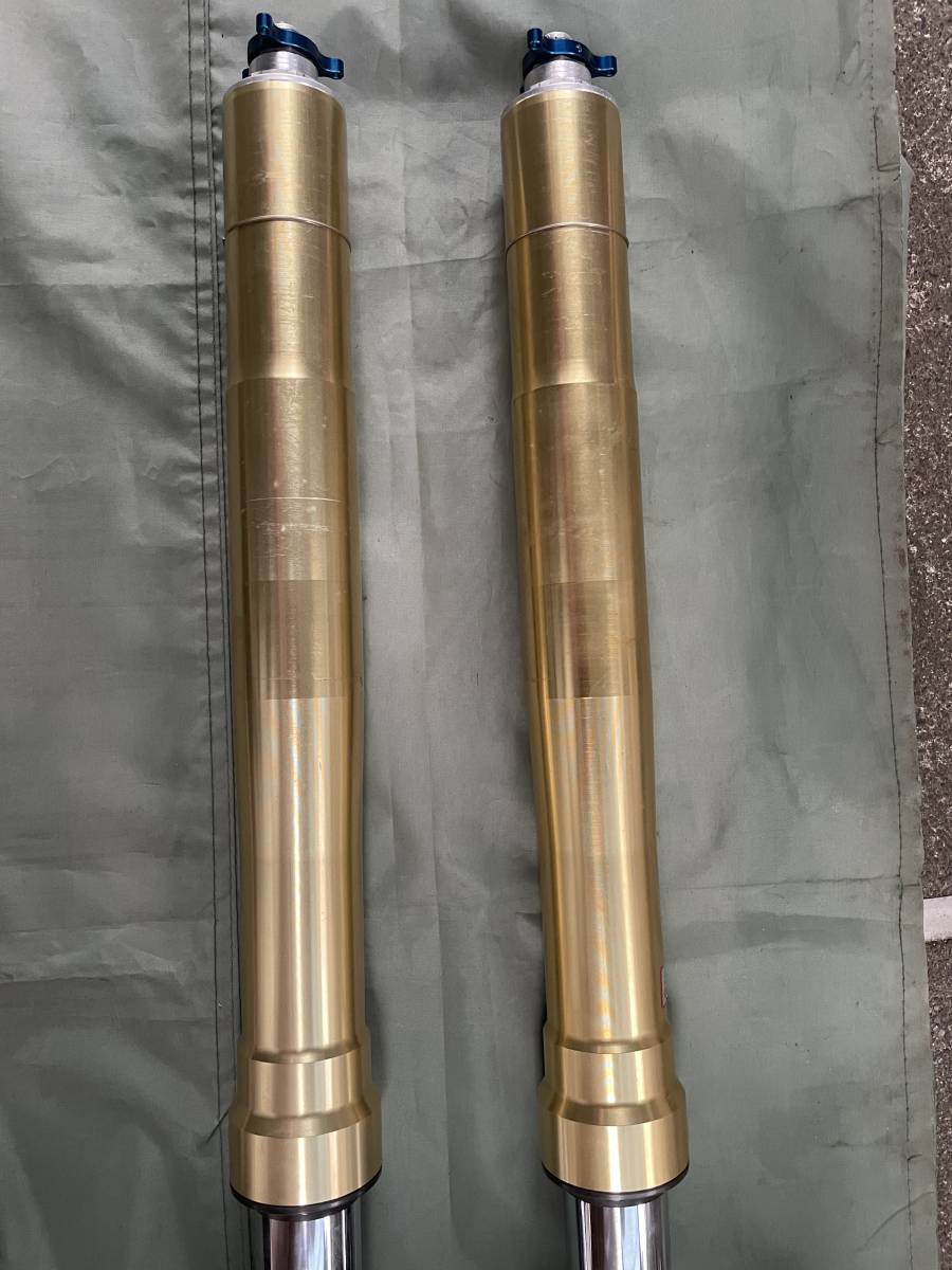 RVF400 フロントフォーク NSR250やCBR250RR流用等。NC35