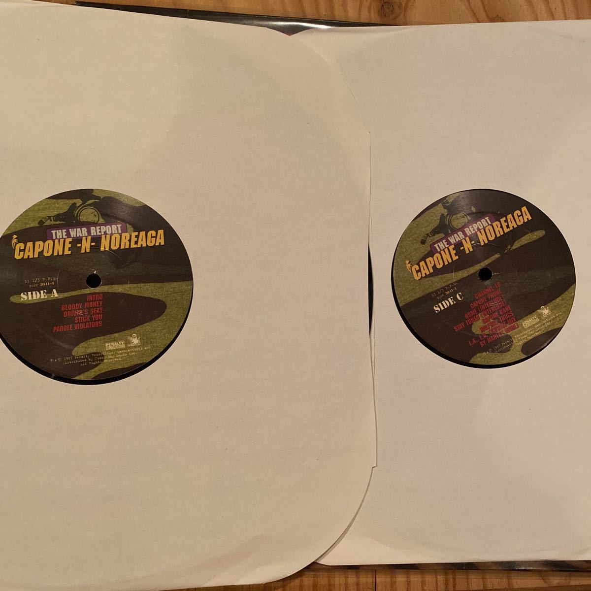Capone-N-Noreaga & | ⁄ The War Report Capone Music Blue Red