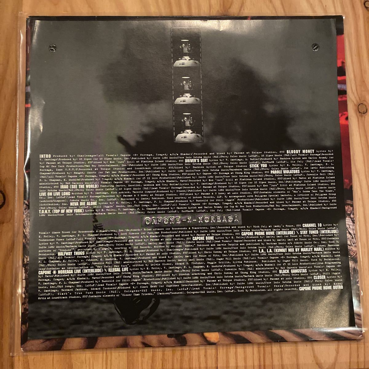 Capone-N-Noreaga & | ⁄ The War Report Capone Music Blue Red