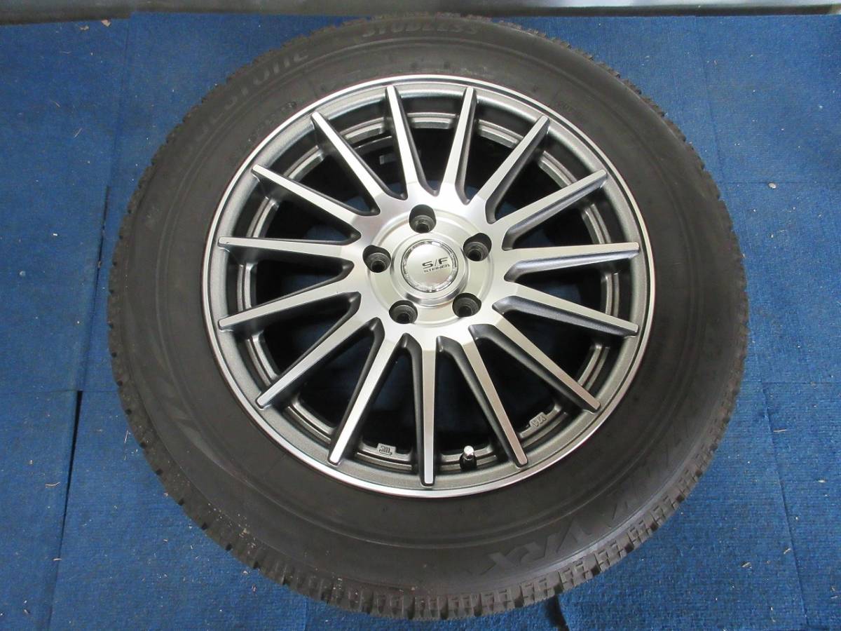 ☆8.5分山☆15年製☆ ブリヂストンBLIZZAK VRX 215⁄60R17 社外