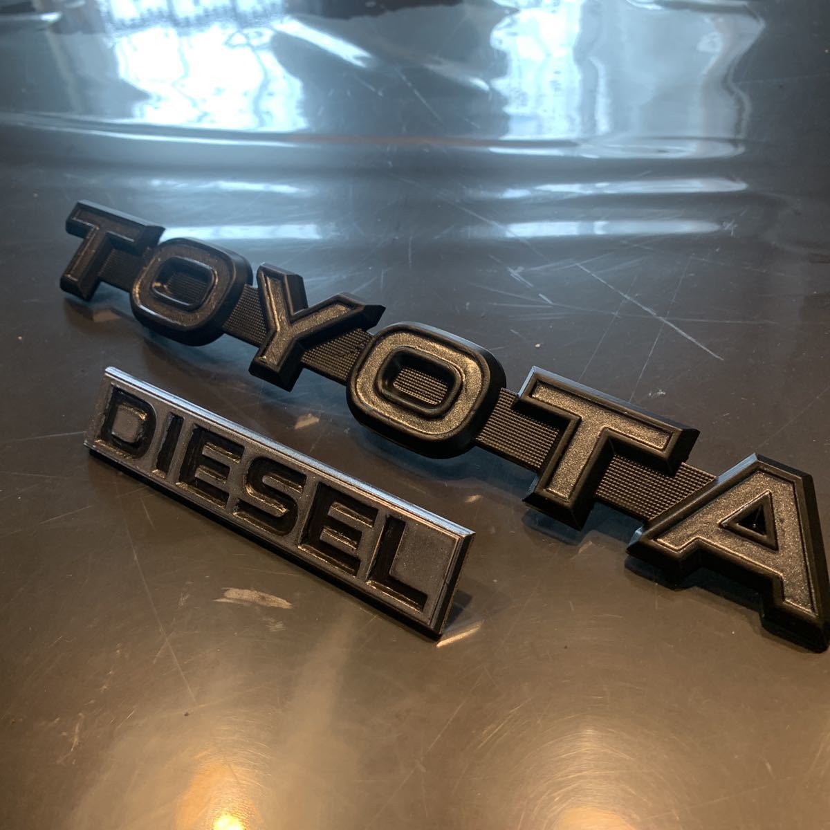 ☆ランクル40 フロントグリル 純正エンブレム TOYOTA文字 DIESEL文字 
