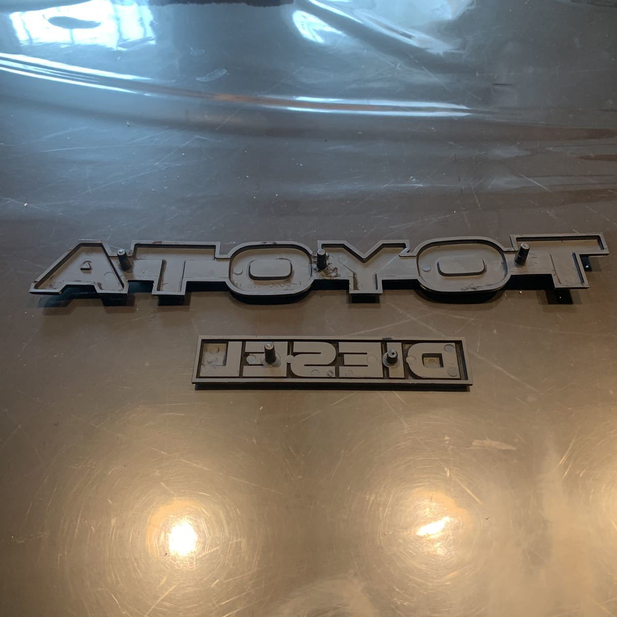 ☆ランクル40 フロントグリル 純正エンブレム TOYOTA文字 DIESEL文字 