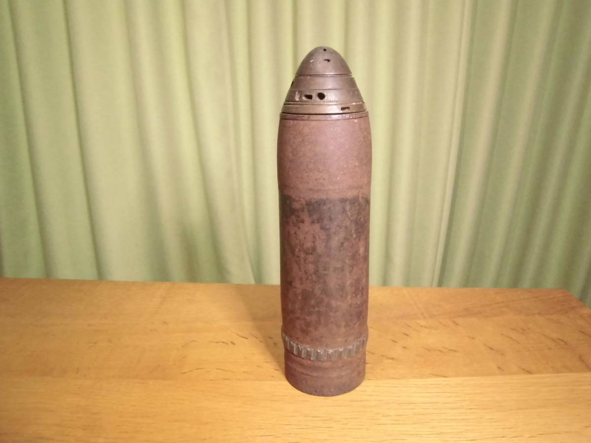 日本軍　大日本帝国陸軍　手榴弾嚢　襟章　軍装　三八式歩兵銃　銃剣　鉄帽　サバゲー 三八式榴弾 弾頭 陸軍 日本軍 サーベル 軍刀 将校 海軍 勲章 襟章