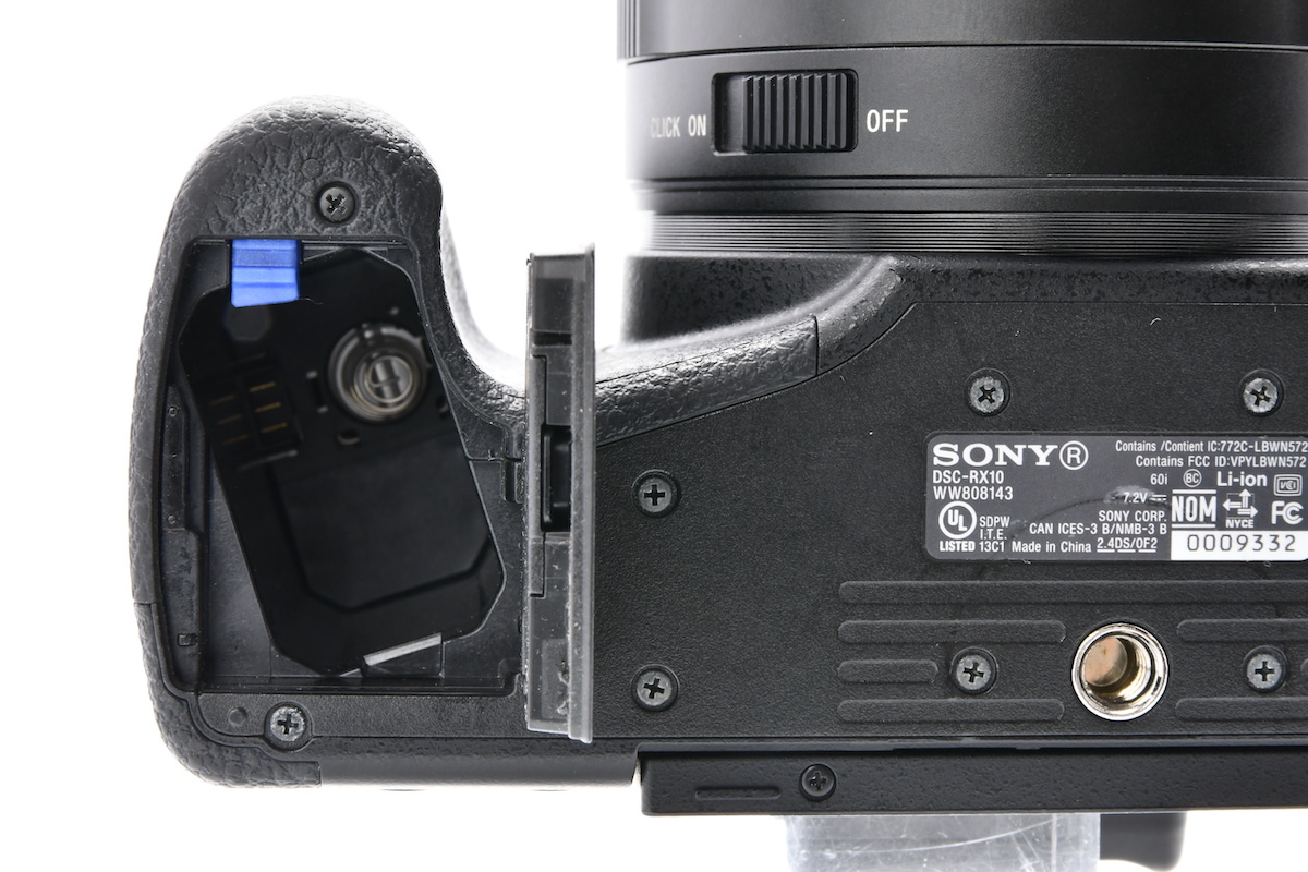 SONY RX10(DSC-RX10) / Carl Zeiss Vario Sonnar T* 8.8-73.3mm F2.8