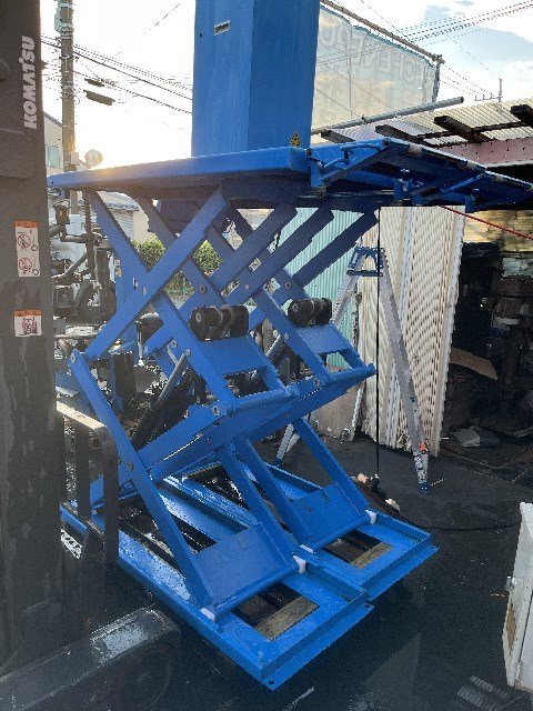 電動油圧式リフト L-601 トータス シザーズリフト シザーリフト リフト VEHICLE LIFT 車両用リフト 車載用リフト 3t H1700 3相200V 2018年