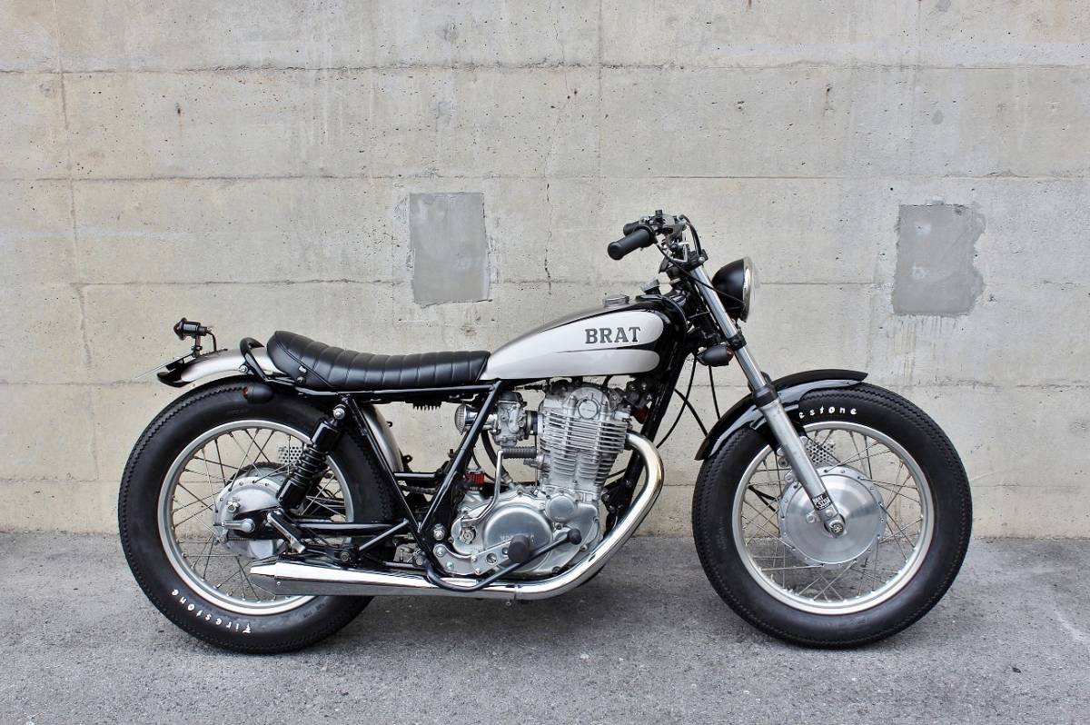 希少 ブラットスタイル スリップオン SR400用 ブラケット付き 送料込 希少 ブラットスタイル スリップオン SR400用 ブラケット付き 送料込