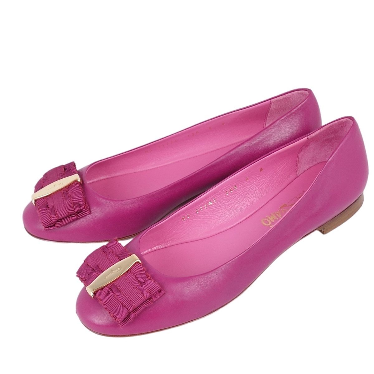 サルヴァトーレ フェラガモ Salvatore Ferragamo パンプス ヴァラ 