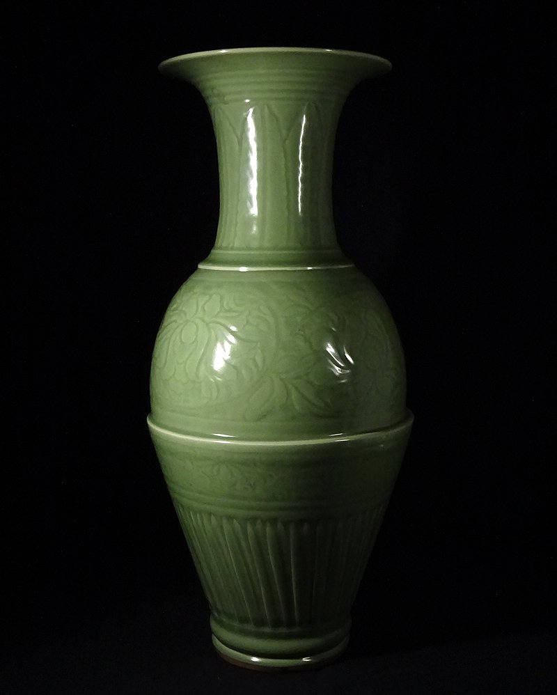 高品質，新作登場】 緑屋i□ 中国古玩 龍泉窯 青磁 陰刻 大花瓶 大壺