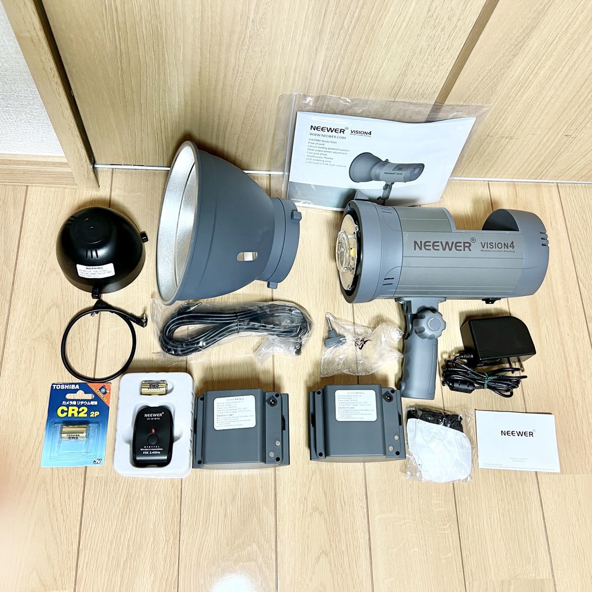 得価，豊富な 予備バッテリー付き ワイヤレス モノブロック ストロボ NEEWER VISION4 300W 1000回フル発光可能なバッテリー LEDモデリングライト搭載(フラッシュ)｜売買されたオークション情報、yahooの商品情報 スタジオ用