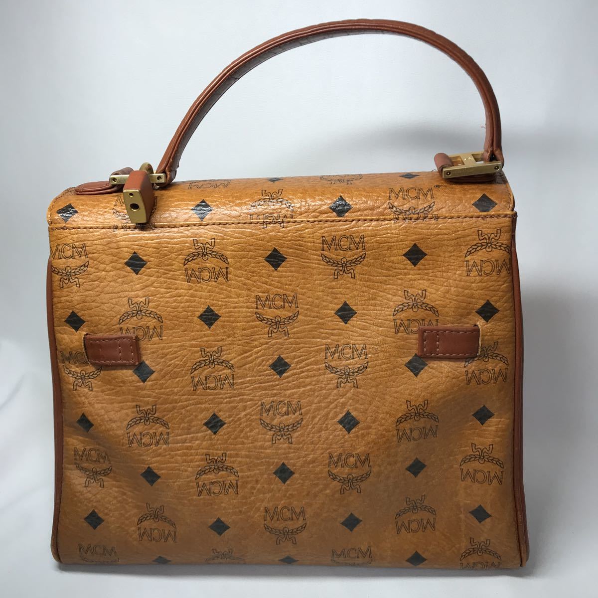 キャメル 中古・古着通販MCM ショルダーバッグ (エムシーエム 