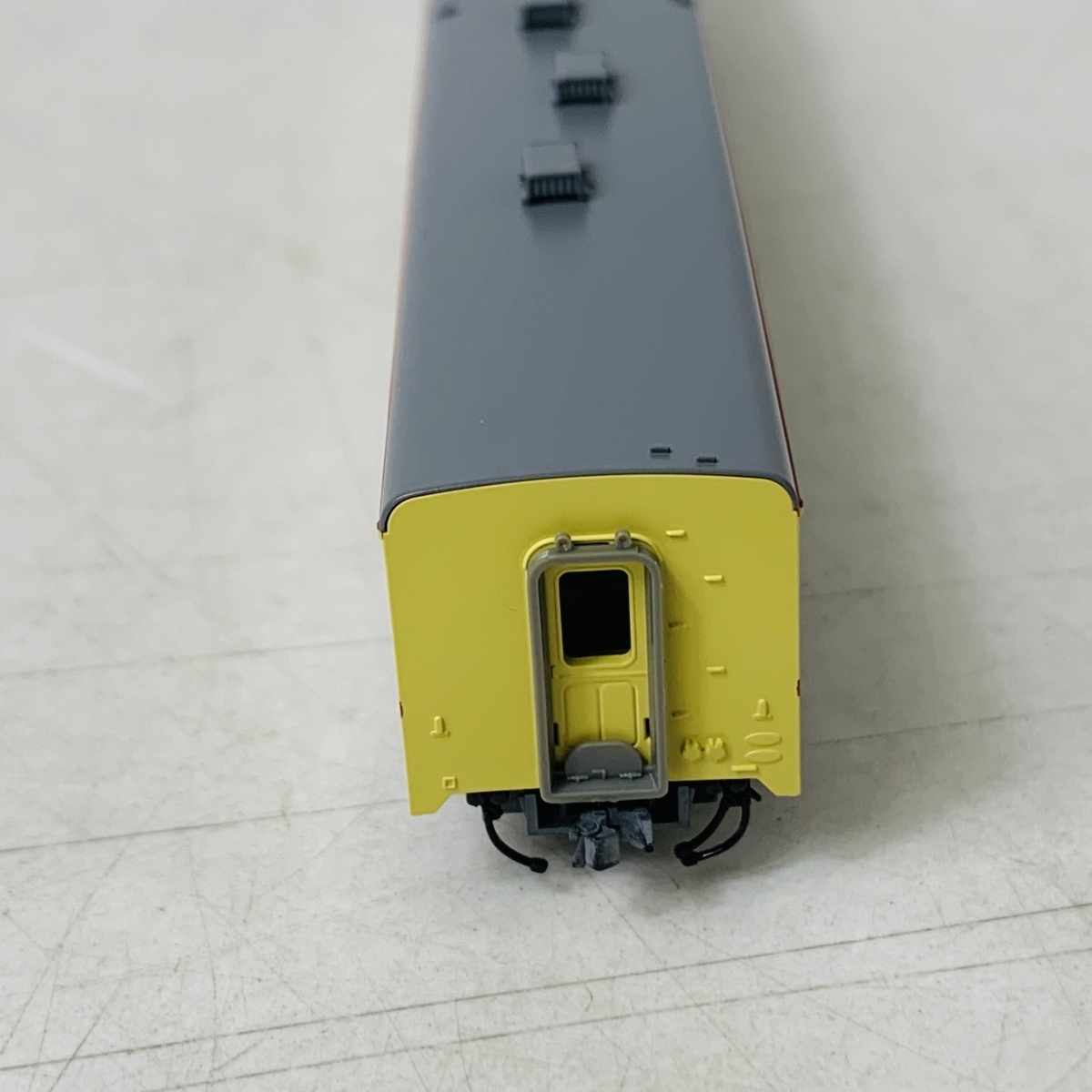 中古品 TOMIX 8442 国鉄 ディーゼルカー キハ26形 (準急色・一段窓) (T
