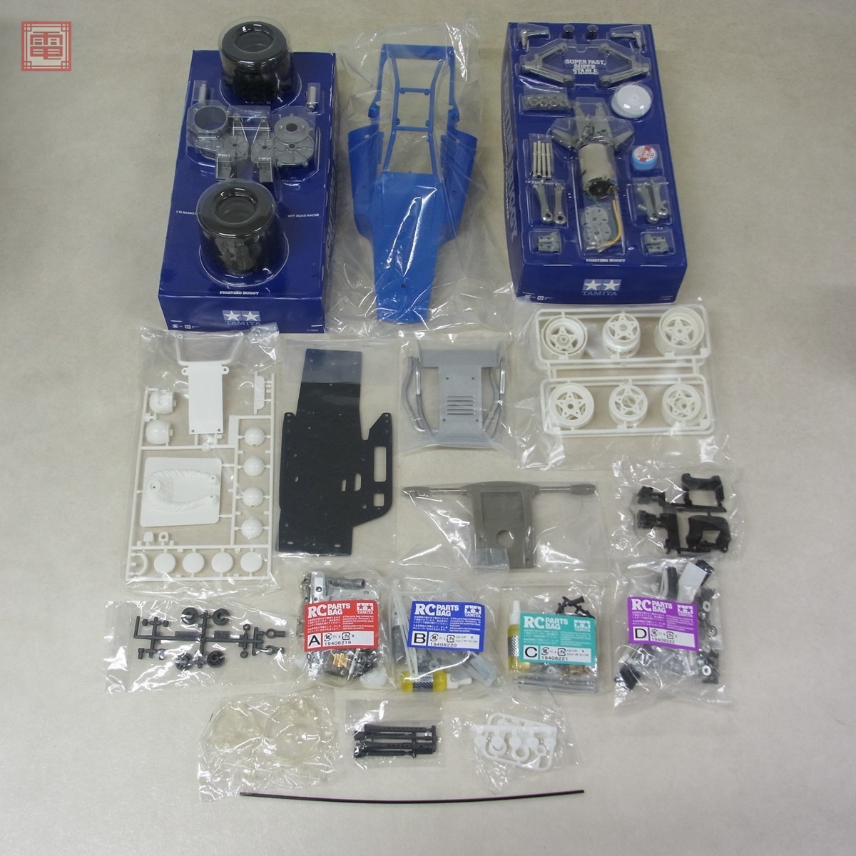 未組立 タミヤ 1/10 ファイティングバギー 電動RCレーシングバギー