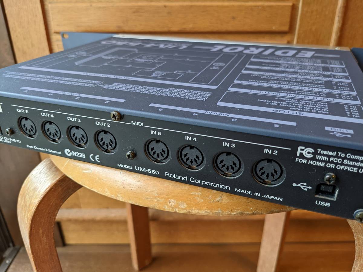 Roland EDIROL MIDIインターフェース UM-550 Roland(EDIROL) UM-550 5in/5out MIDIインターフェース/パッチベイ 名