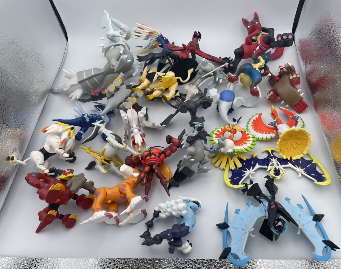 ランドロス マッシブーン ルカリオ 色違い ギラティナ イベルタル ブラックキュレム モンコレなど ポケモン フィギュア 大量 まとめ売り ポケットモンスター 売買されたオークション情報 Yahooの商品情報をアーカイブ公開 オークファン Aucfan Com