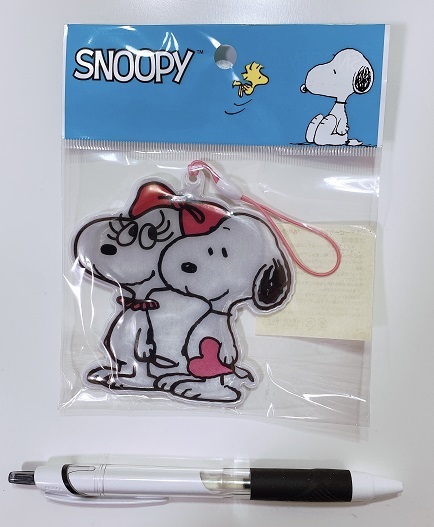 スヌーピー ベルの値段と価格推移は 46 350件の売買情報を集計したスヌーピー ベルの価格や価値の推移データを公開