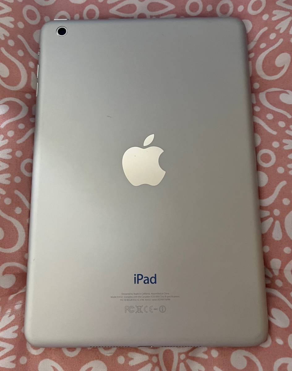 Apple iPad 第3世代 64GB シルバー 本体 箱付き 【公式通販】 Apple iPad 第3世代 64GB シルバー 本体 箱付き 【公式通販】