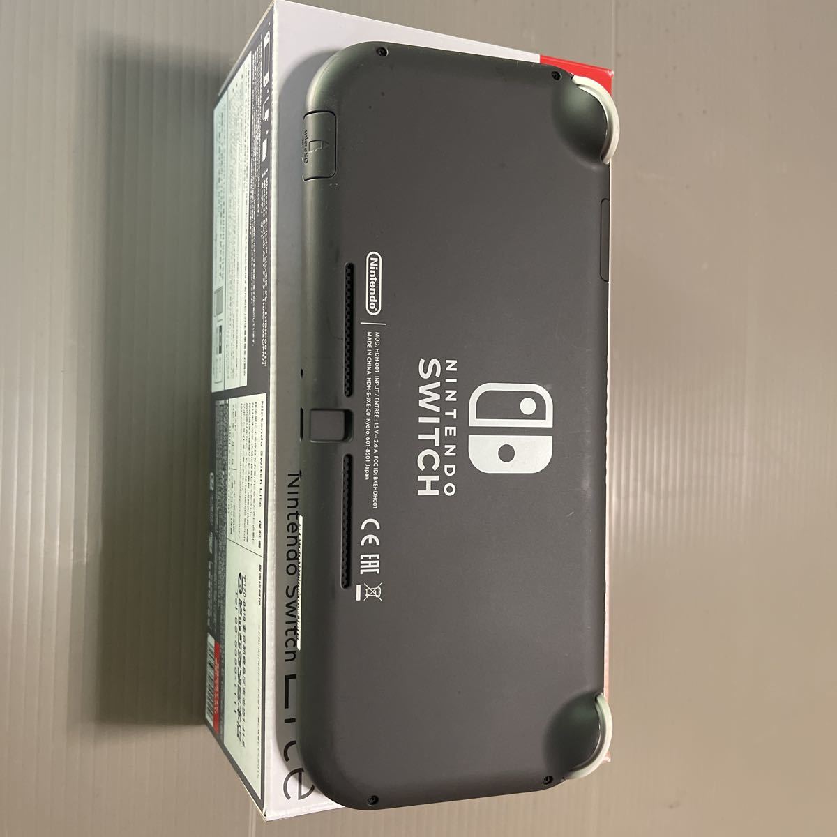 超美品）Switch NINTENDO SWITCH LITE スイッチ ライト グレー 【公式