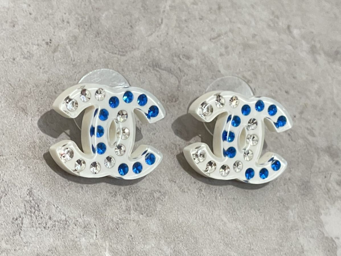 CHANEL ゴールド CCロゴ ピアス シャネル CCロゴ ピアス ゴールド