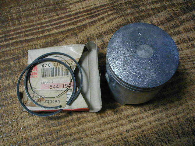45202★TZR250(1KT)★未使用・0.5mmオーバーサイズピストンセット