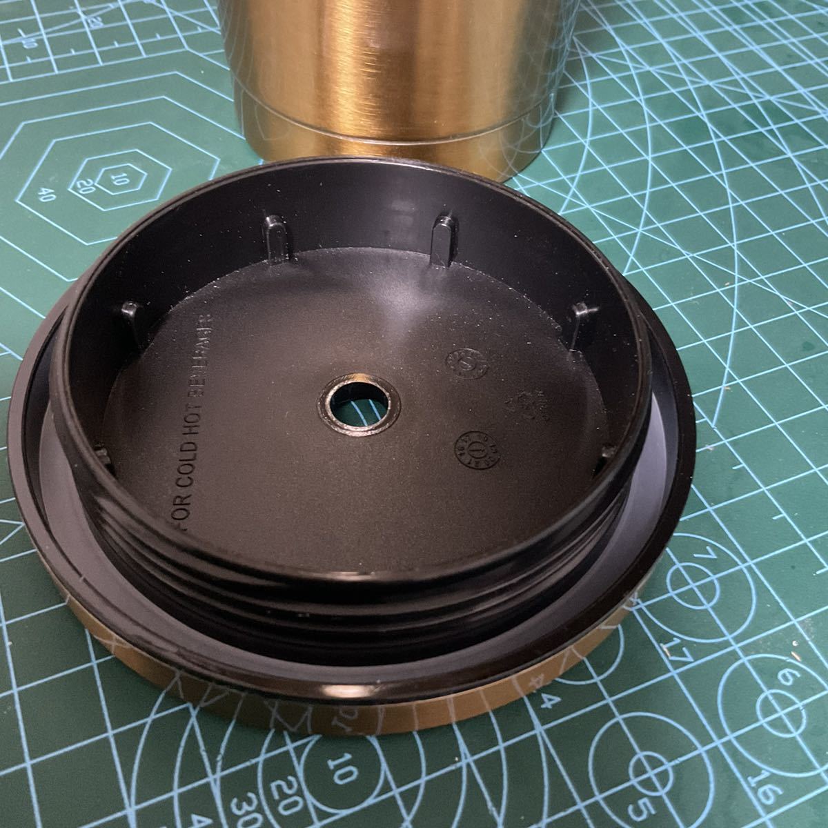 スターバックス ステンレスボトル 海外限定 水筒 スタバ サーモス : 魔法瓶 保温保冷 即決！海外スターバックス タンブラー ホワイト 公式 海外の通販 中国 インドネシア