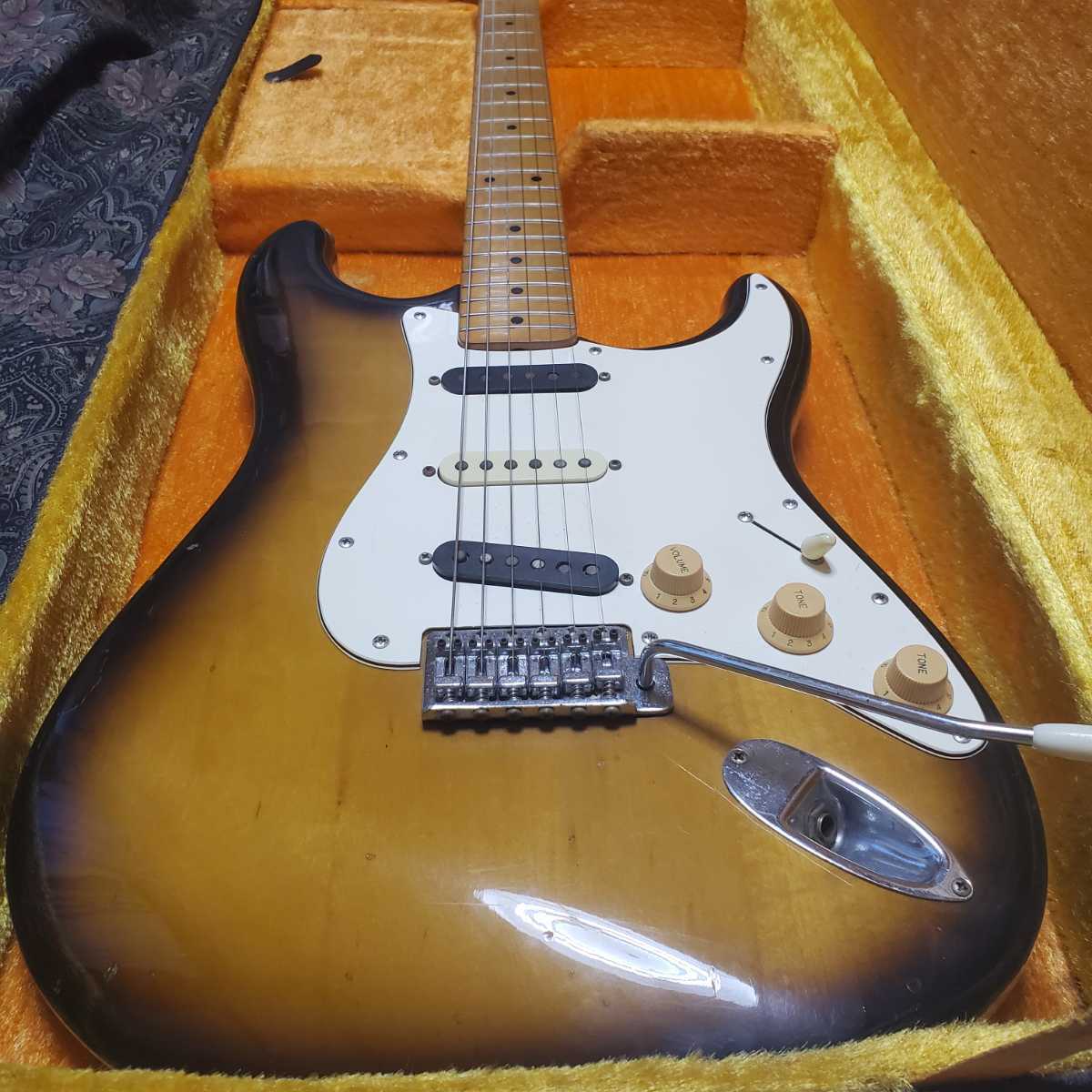 Greco 1979年　SE-380 ストラトタイプ　グレコ　日本製 オリジナルと思われるハードケース付き