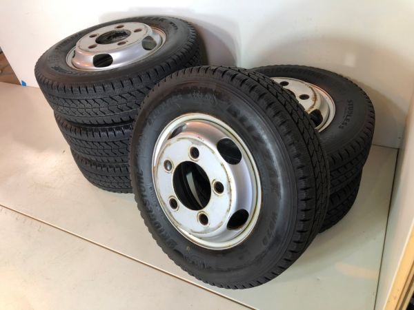  2014年 スタッドレスタイヤ ホイール付 195/75R15 ブリヂストン BRIDGESTONE ブリザーク 6本 ２トントラック 管理番号 T-13(タイヤ・ホイールセット)｜売買されたオークション情報、yahooの商品情報を タイヤ・ホイールセット