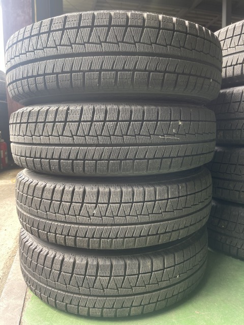 【最安値，大得価】 バリ山165/70R14 81Q 鉄ホイール 激安 4本セット価格137(スタッドレスタイヤ)｜売買されたオークション情報、yahooの商品情報をアーカイブ公開 - オークファン 4穴