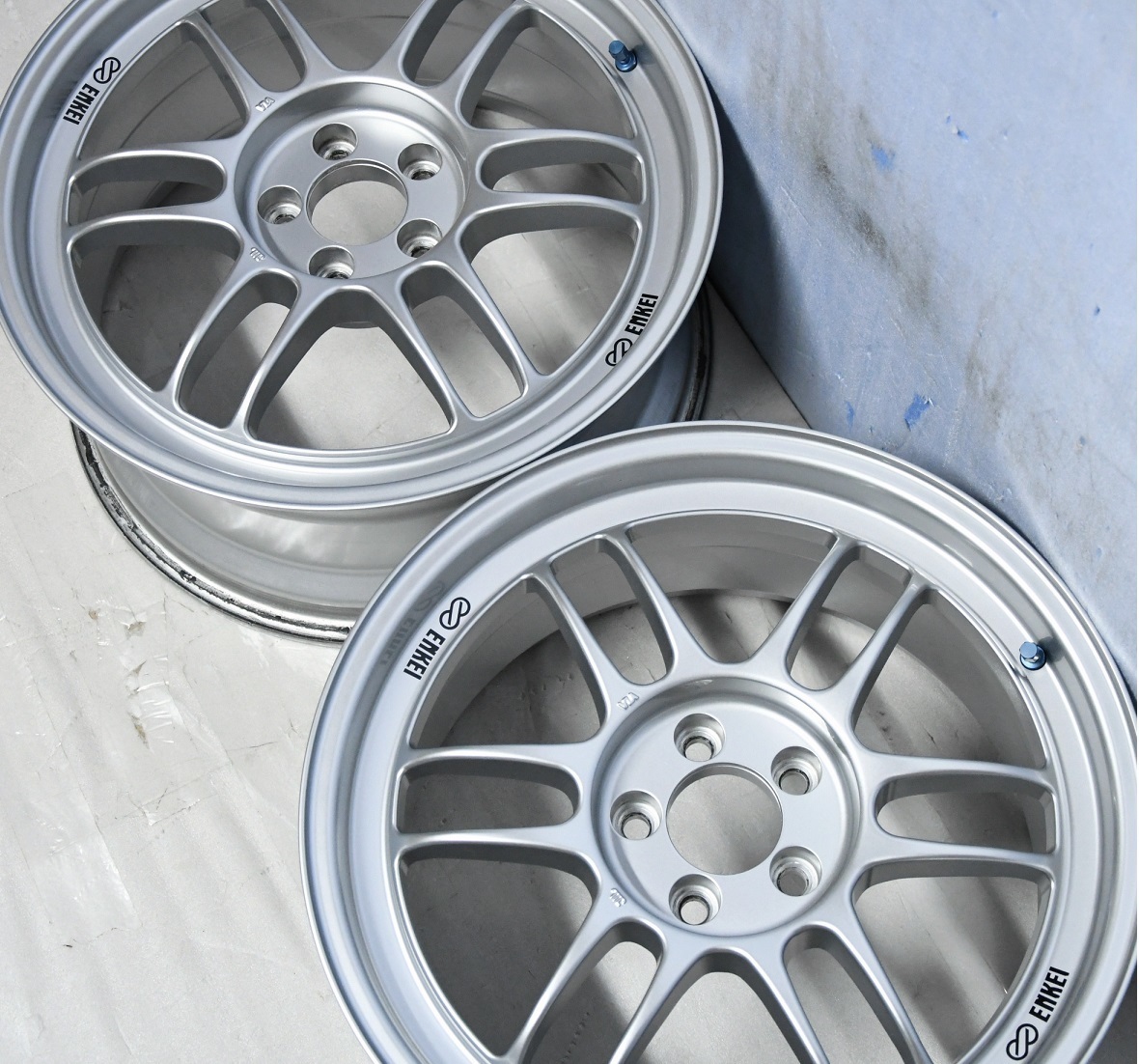 希少 軽量 エンケイ RP-F1 18インチ 8J 5H-100 +45 2本 ENKEI RPF1