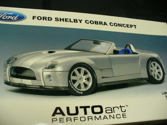 コブラ Shelby フォード シェルビー Cobra Ford 0 FORD 1&frasl;18 | オートアート Concept シェルビーコブラ コンセプトカー SHELBY 目の前に[2004フォード・シェルビー・コブラ・コンセプト]があるのを見