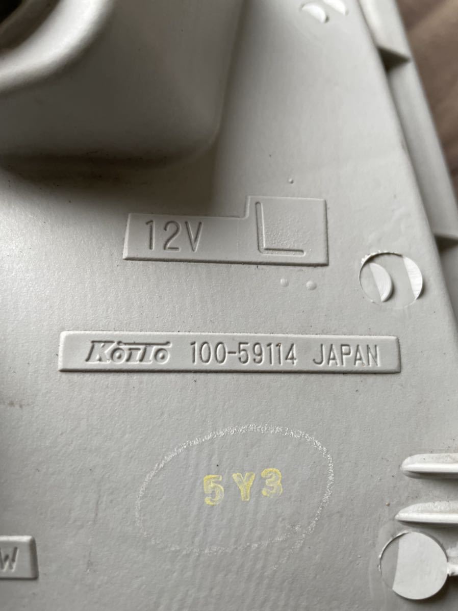 キャリィ スズキキャリー DA63T 左ヘッドライト ヘッドランプ KOITO 左  