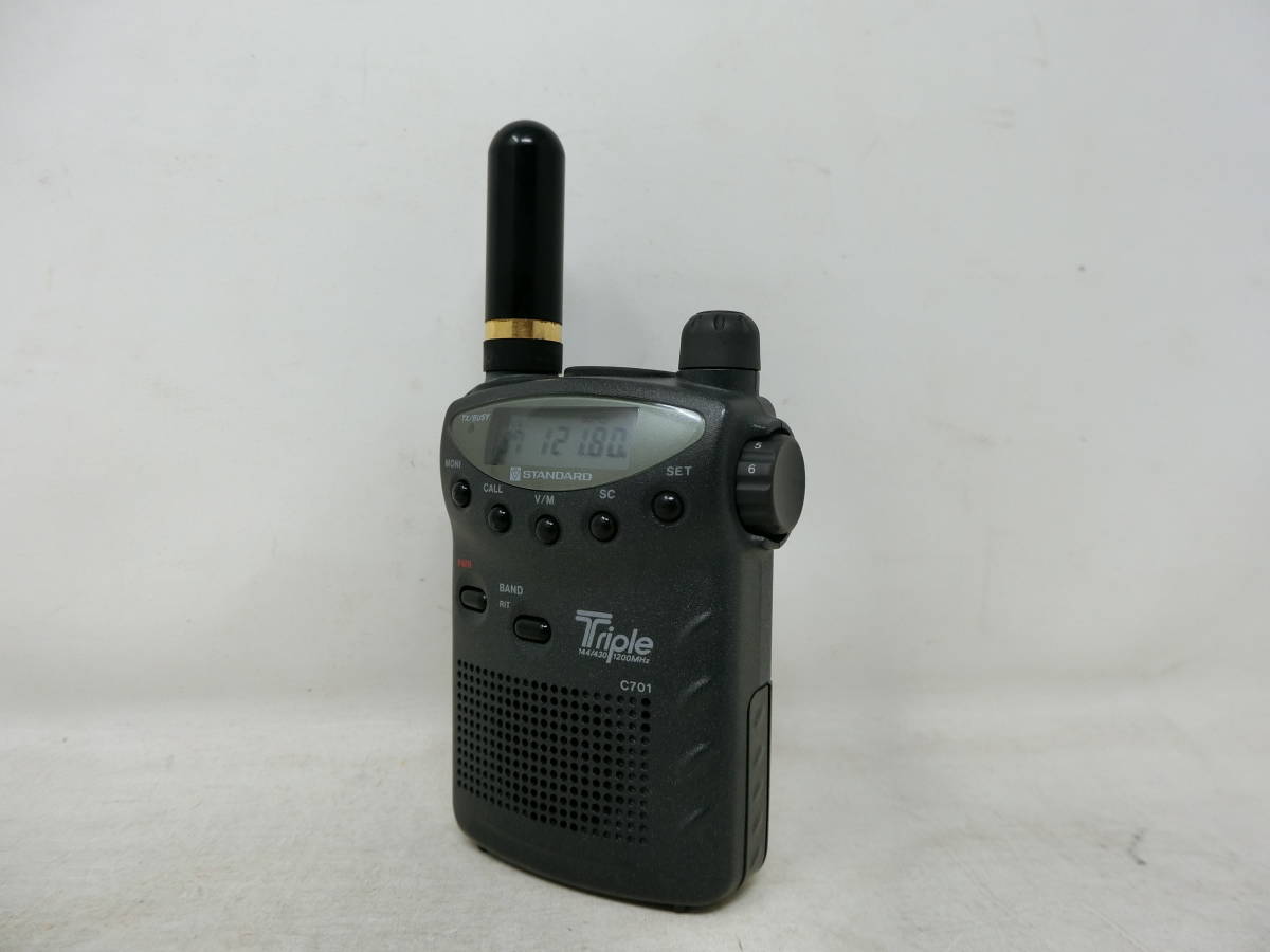 STANDARD Triple C701 トランシーバー美品本体のみ STANDARD Triple C701 トランシーバー 通電可 中古 ジャンク品 管理LPP