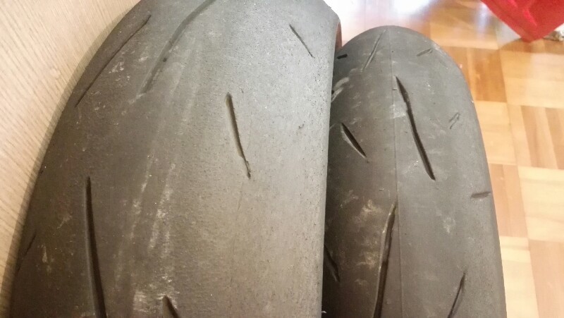 ダンロップ α14 : 17の通販 DUNLOP(ダンロップ)バイクタイヤ 110&frasl;70 SPORTMAX 0 1 α-14Z zrの通販 2 dunlop α-14H メルカリ ２りんかんブログ