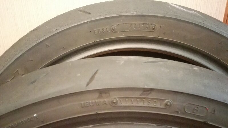 ダンロップ α14 : 17の通販 DUNLOP(ダンロップ)バイクタイヤ 110&frasl;70 SPORTMAX 0 1 α-14Z zrの通販 2 dunlop α-14H メルカリ ２りんかんブログ