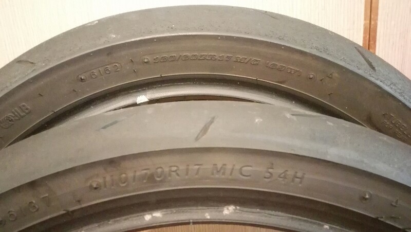 ダンロップ α14 : 17の通販 DUNLOP(ダンロップ)バイクタイヤ 110&frasl;70 SPORTMAX 0 1 α-14Z zrの通販 2 dunlop α-14H メルカリ ２りんかんブログ