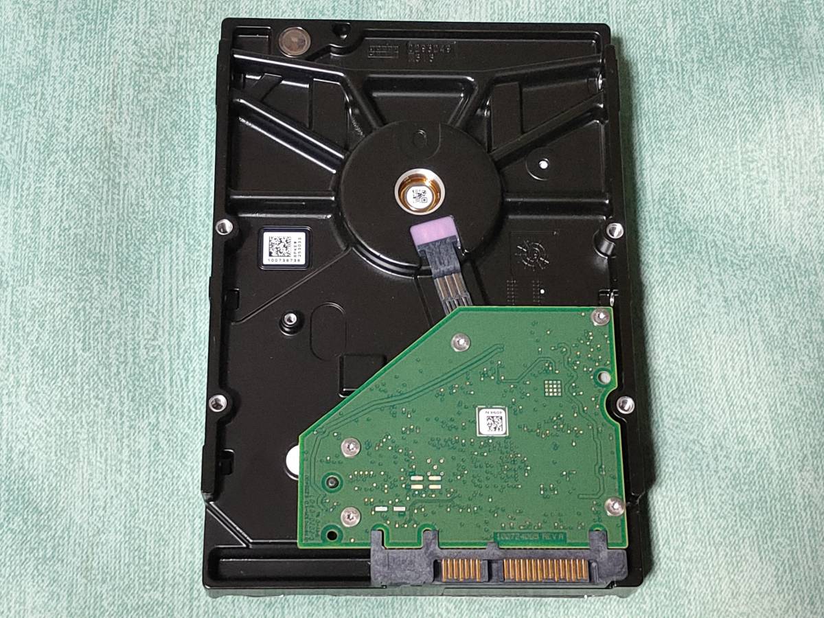 ☆即決☆Seagate 2TB IronWolf NAS ST20000VN004 通電279時間 3.5 