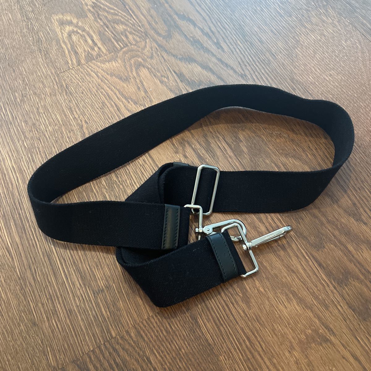 PRADA ブラックショルダーストラップ 新品未使用 プラダ ショルダー 