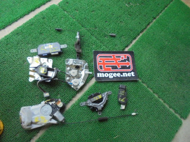 8EG3545PC2 ) ダイハツ タント カスタムX L375S 純正リア左ドアパワースライドモーター＋コンピューターセット