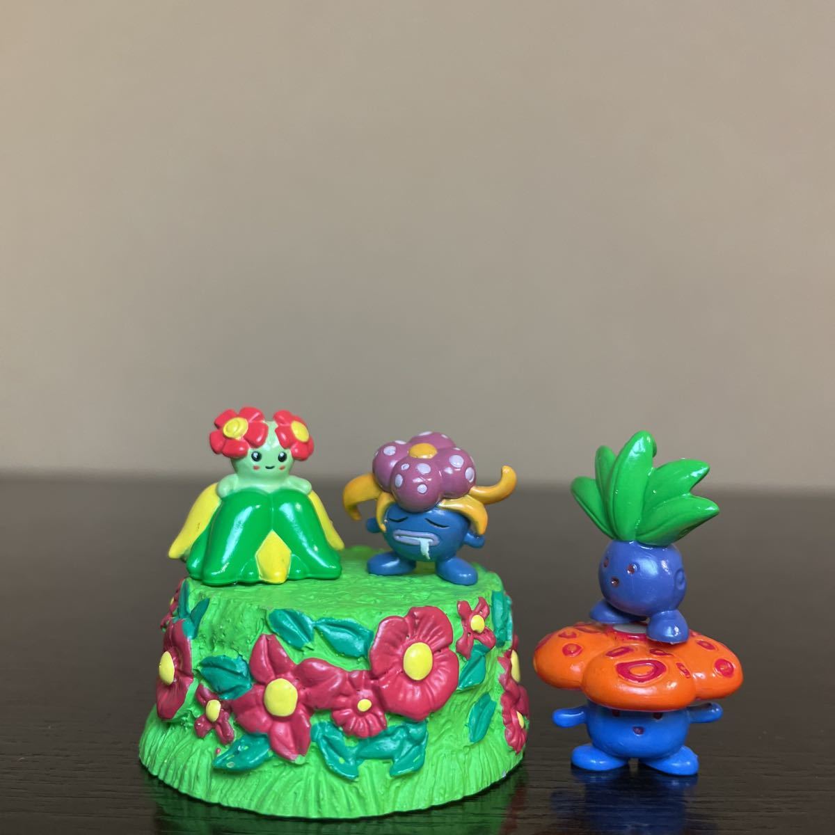 ポケモン モンコレ ナゾノクサ クサイハナ×2 ラフレシア キレイハナ