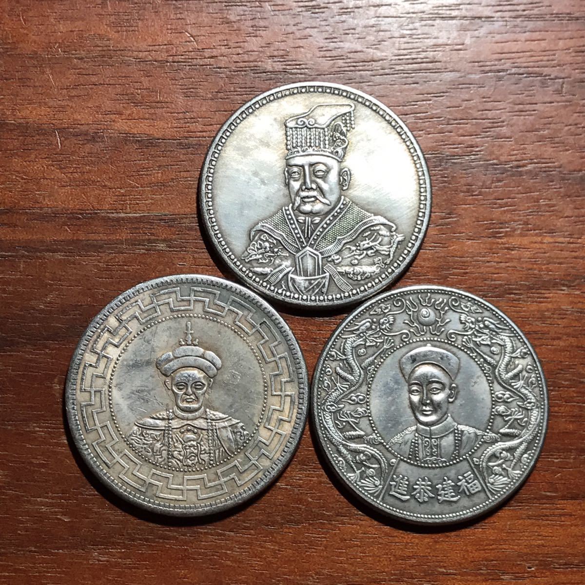 中華民国21年 銀貨 古銭 中華民国 壹圓銀貨⁄孫中山⁄三鳥版 - ジャンク