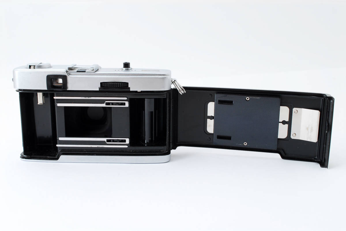 OLYMPUS | TRIP 整備済保証付 TRIP35と35DCの世界 カメラ買取なら ☆