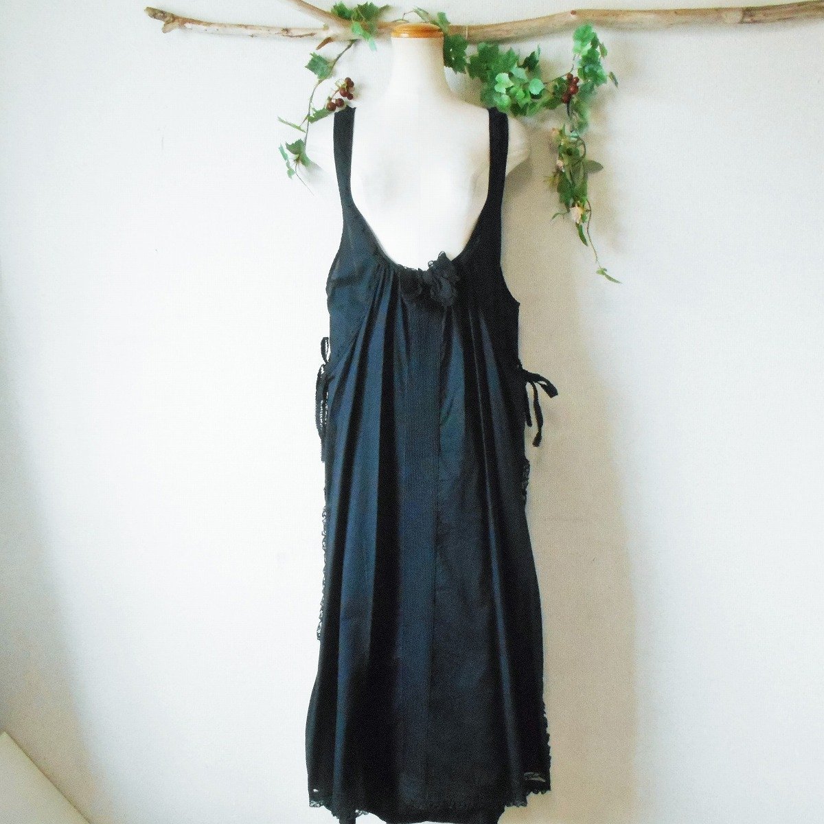 ピンクハウス PINK HOUSE ピンタック & リボン 付 ジャンパー スカート タブリエ 黒 日本製