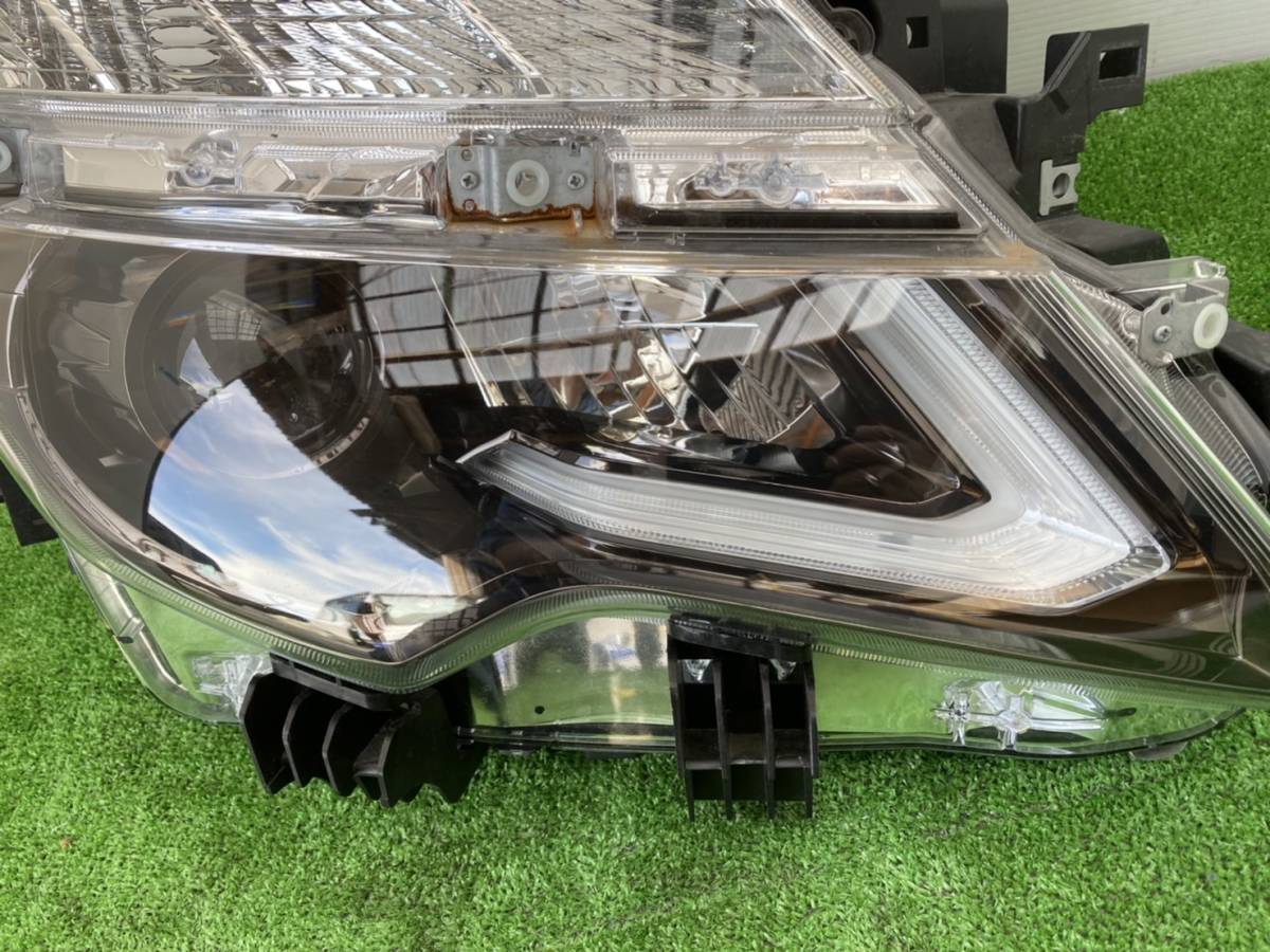 まい E52 エルグランド 右 Eヘッドライト LED 後期 インナーブラックメッキ