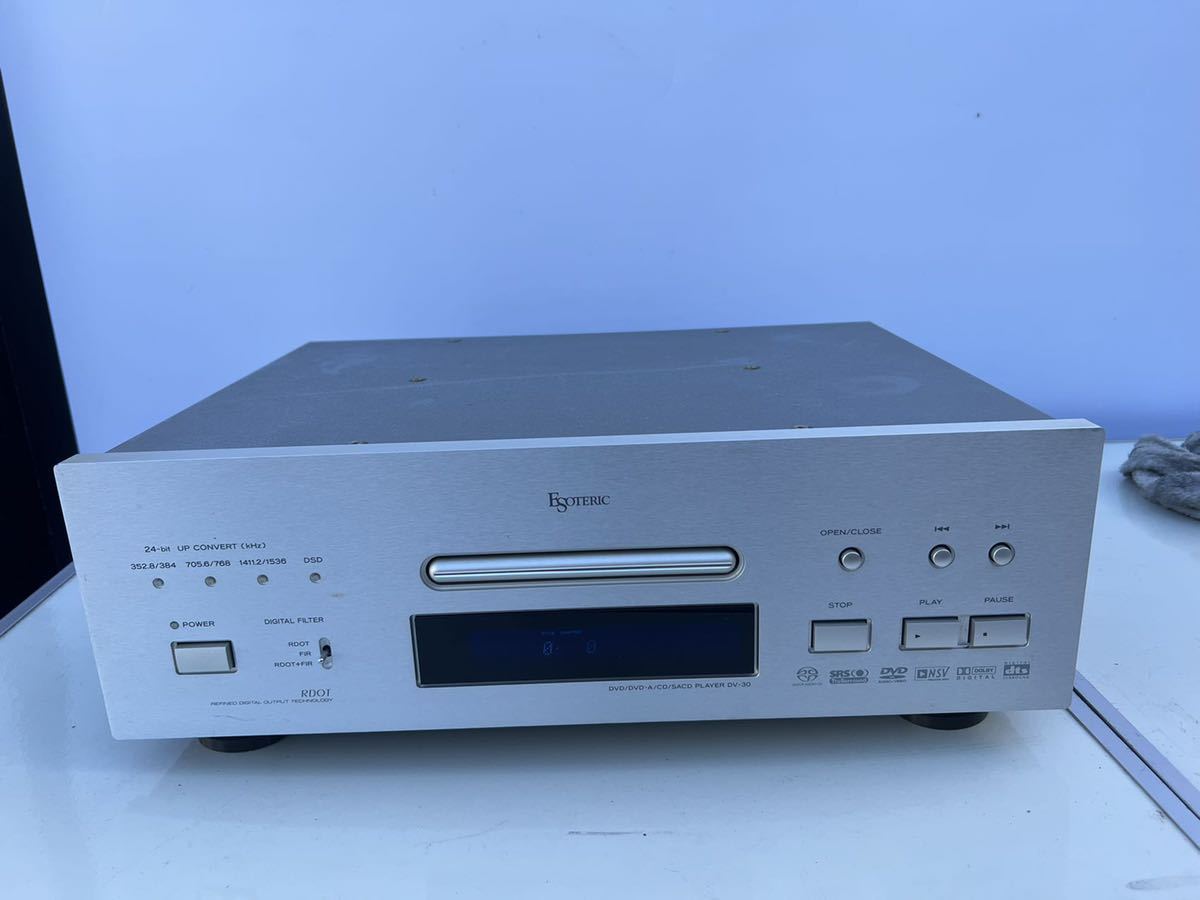 ESOTERIC DV-30 SACD/CD/DVDプレイヤー ユニバーサルプレイヤー エソテリック