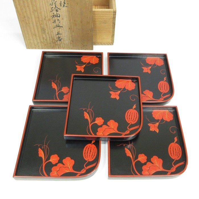 輪島塗 | ⁄ 銘々皿 蒔絵師 塗師 図替 菓子皿 うさぎ屋 共箱