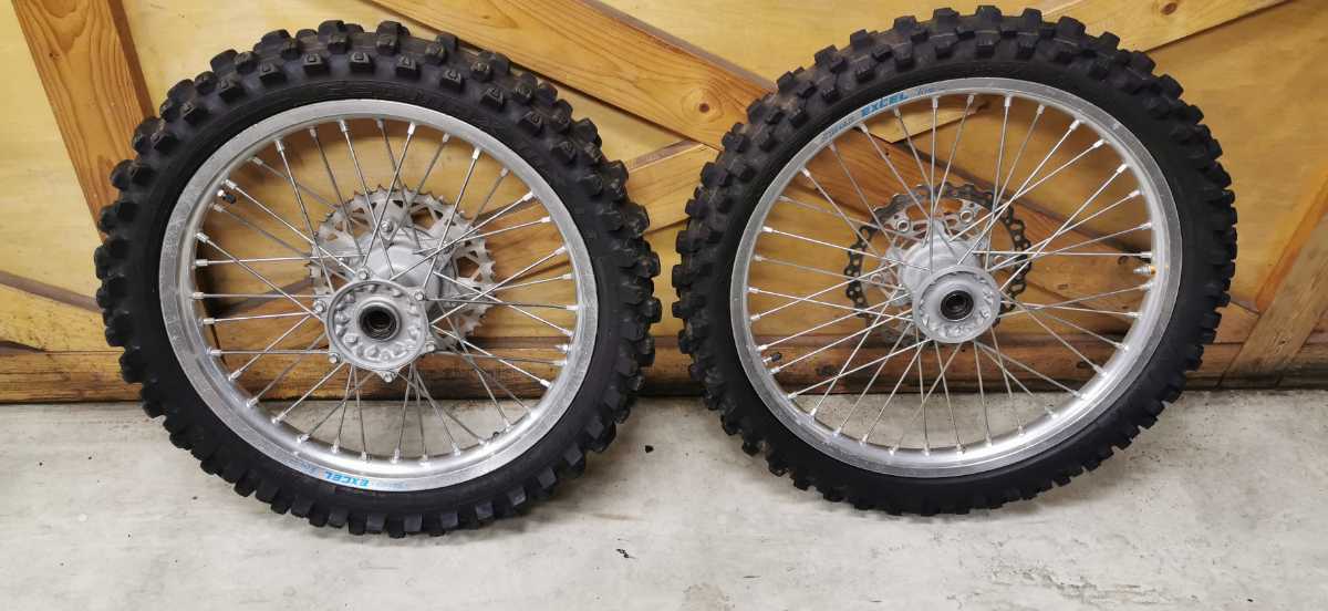 YZ250F 2017 スペアホイール 前後 2009 Yamaha YZ250F Rims & Wheels