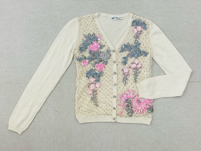 H09706) ブルマリン Blumarine ビジュー/スパンコール付きフラワー刺繍 