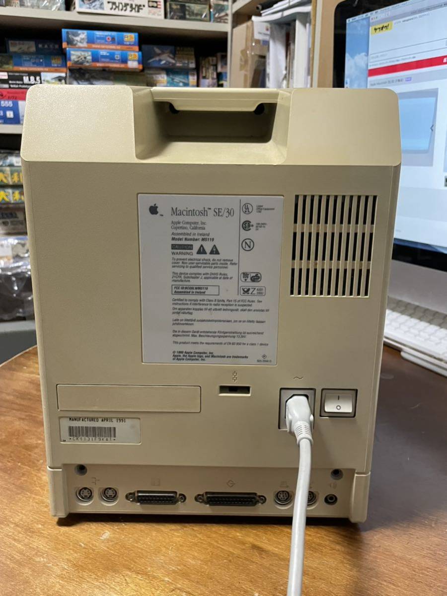 Apple Macintosh SE/30 (HD無し メモリ8Mb) Macintosh SE⁄30 Apple