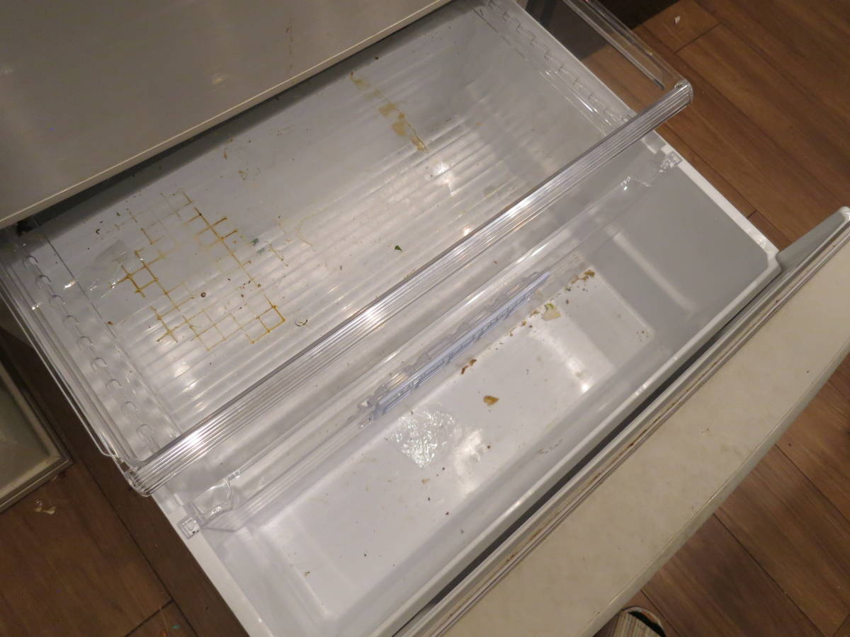 ノンフロン冷凍冷蔵庫 Panasonic パナソニック 138L キッチン、食卓 高性能！Panasonicのノンフロン冷凍冷蔵庫を入荷致しました Panasonic パナソニック 冷蔵庫 ノンフロン冷凍冷蔵庫　6ドア NR-F470V-N形 474L 大容量　2015年　※横浜市保土ヶ谷区引き渡し可